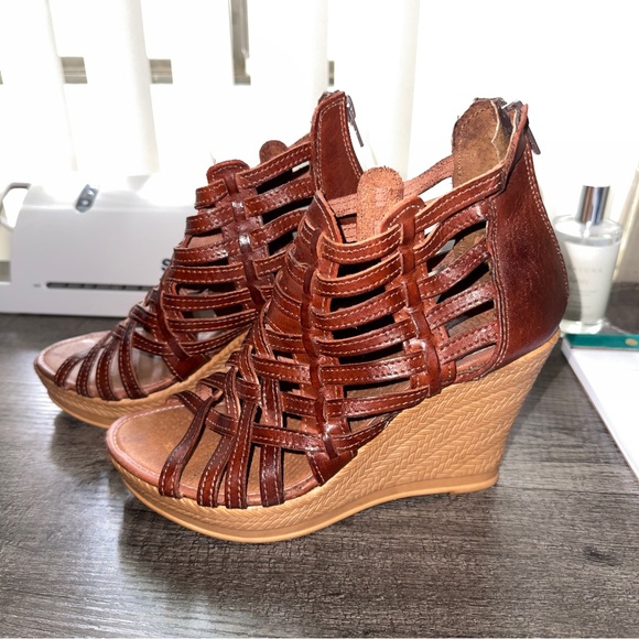 Raramuri Woven Brown Wedge Sandal (5)*Read Description* - Picture 4 of 15